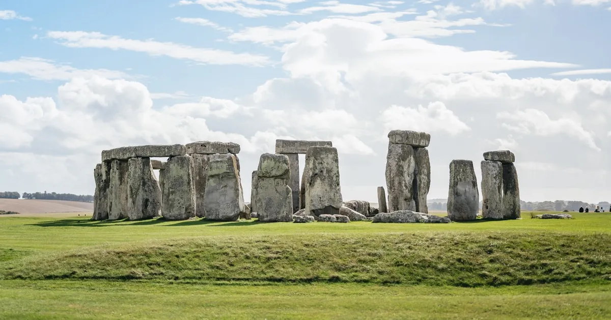 A full day from London, on a tour of Windsor Castle, castle tours in Europe